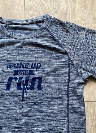 Мужская спортивная футболка для бега wake up and run серо-синяя меланж, размер m unisex
