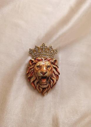 Дуже гарна брошка король лев 🦁