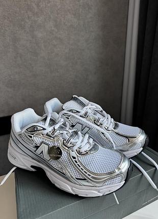 Кросівки new balance740
