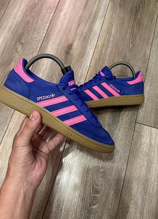 Жіночі яскраві кеди кросівки adidas handball spezial