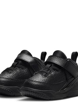 Чорні шкіряні кросівки jordan max aura 5 на липучках, розмір 7.5(25), устілка 14,5 см. стан ідеальний, дуже легенькі.