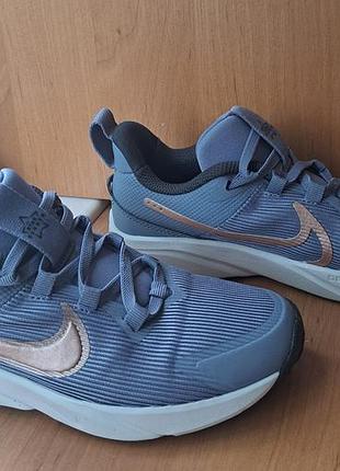 Кросівки оригінальні nike p33