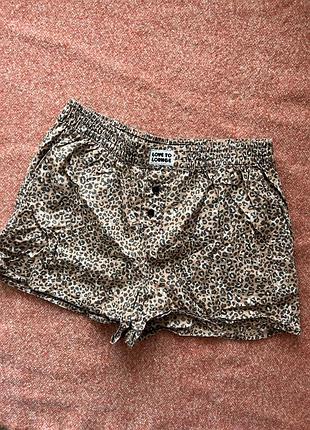 Жіночі шорти леопардові у піжамному стилі primark. леопардовий принт, легкі, еластичний пояс, розмір s (eur 36).