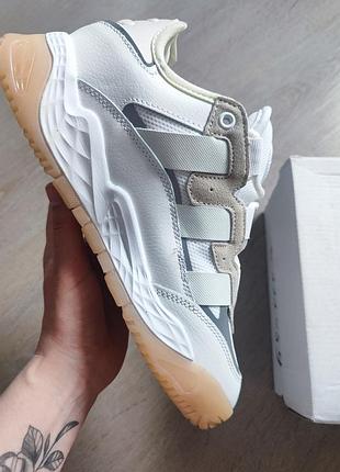 Кросівки adidas