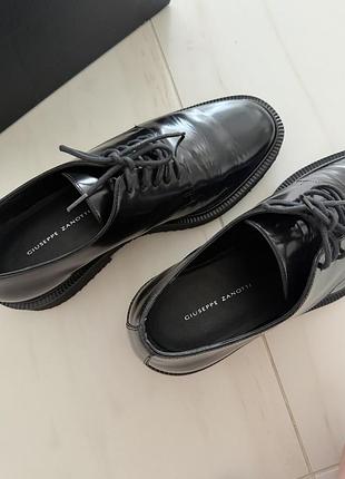 Оригінальні туфлі дербі giuseppe zanotti (італія)