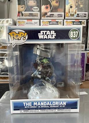 Funko pop! star wars 837 the mandalorian with grogu in at-rt