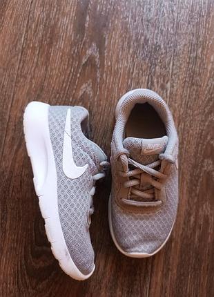 Кроссовки nike