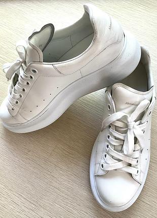 Елітні жіночі кросівки alexander mcqueen.
