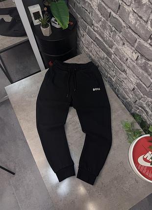 Чоловічі спортивні штани boss
