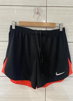 Nike чоловічі спортивні шорти nike dri-fit чорні з червоним, розмір m