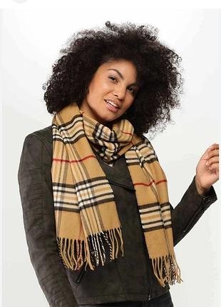 Большой теплый шарф burberry с шерстью.