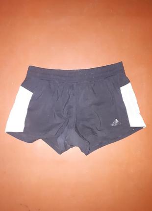 Шорты женские adidas, размером м