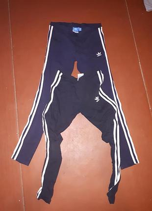 Двух лосин черные s и синие m adidas