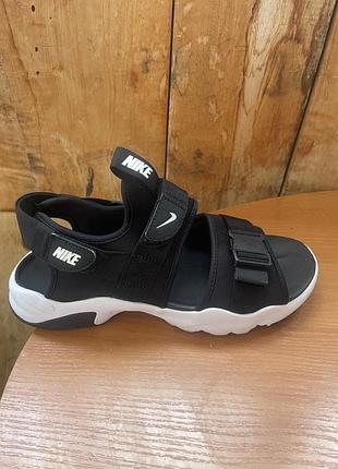 Супер зручні чоловічі сандалі.nike оригінал 42р. устілка 27см