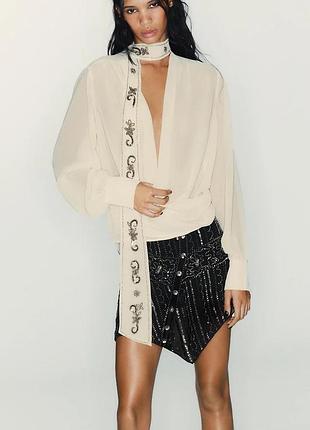 Блуза з шарфом вишитим бісером zara