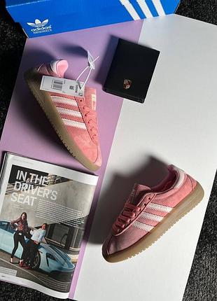 Жіночі кросівки adidas originals bermuda pink white