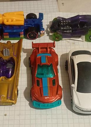 Коллекционные миниатюрные модельки hot wheels 5 шт
