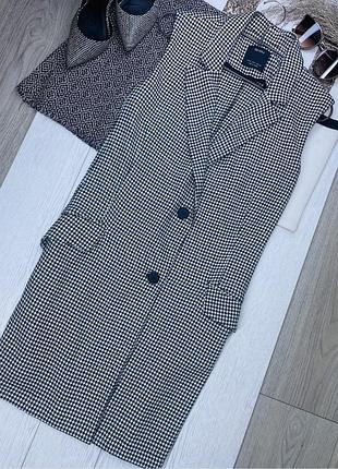 Подовжений блейзер bershka s блейзер безрукавка чорно білий блейзер однобортний