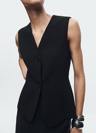 Костюмна цупка приталена жилетка жилет чорна zara