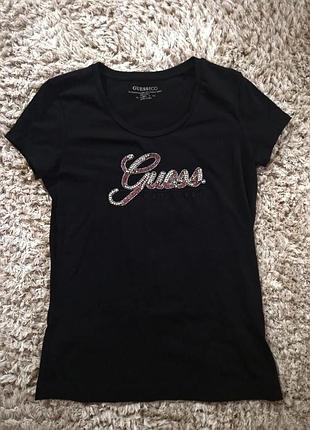 Женская футболка guess