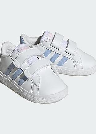 Классные кроссовки adidas 23 р. стелька 14,5 см.
