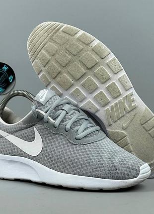 Nike tanjun кросівки спортивне взуття спортивные кроссовки для залу тренувань бігові беговая обувь трекінгові трейлові зручні легкі найк найкі