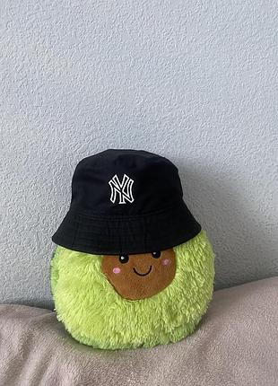 Чорна панама ny
