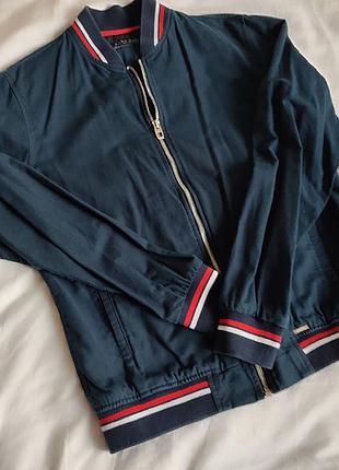 Идеальная куртка коттоновая бомберка zara