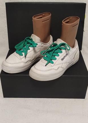 Классические белые кожаные кроссовки reebok court advance