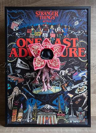 3d картина очень странные дела stranger things с фигуркой демогоргона в рамке 21,5×30 см