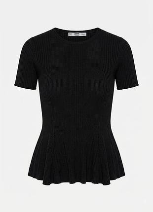 Черный трикотажный топ в рубчик с коротким рукавом zara размер s