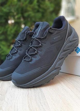 Мужские качественные и стильные кроссовки columbia gore-tex черные на серой