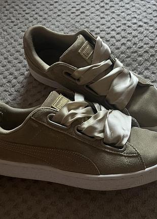 Кросівки puma suede heart satin
