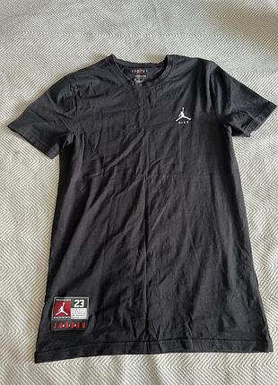 Футболка nike jordan чорна s