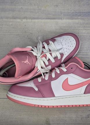 Kроссовки air jordan 1 low