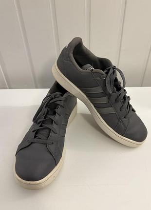 Шкіряні красівки adidas , 38
