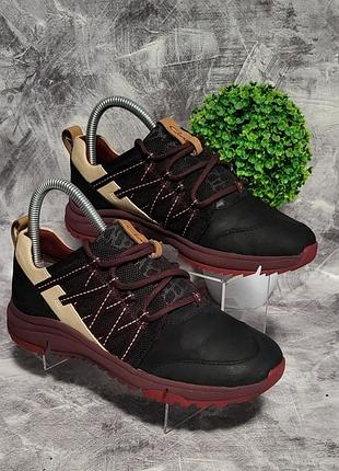 Женские кроссовки clarks tri trail, 35/22,5 см