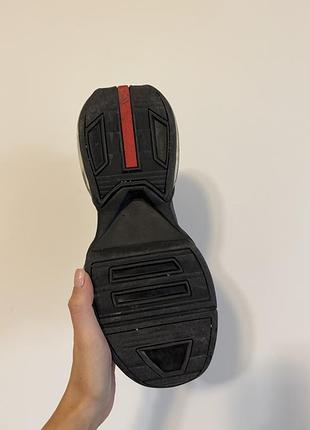 Prada collision 19 lr 8