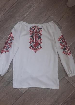 Вишиванка для дівчинки