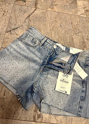 Шорти зі стразами stradivarius 36