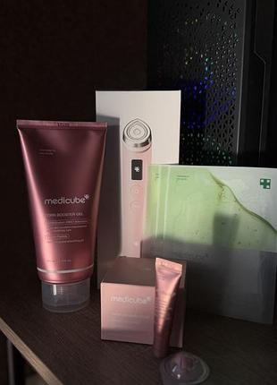 Medicube age-r booster pro