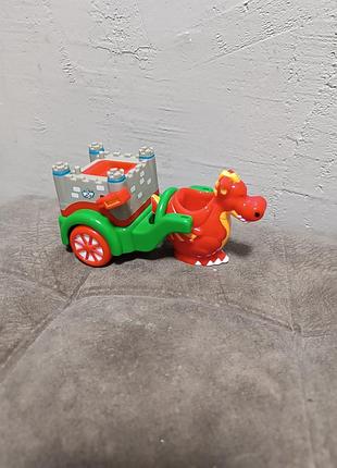 Игровой набор красный дракон и прицеп-карета с катапультой. wow toys