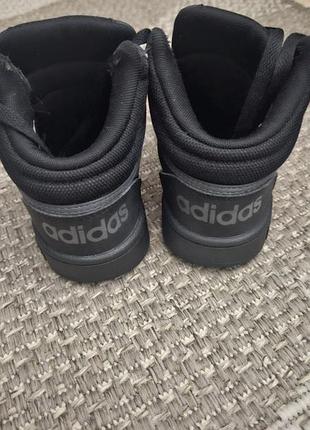 Черные высокие кроссовки adidas hoops