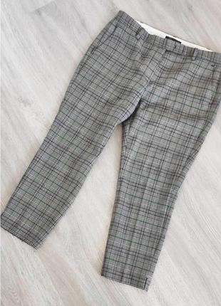 Жіночі сірі штани бренду marks & spencer