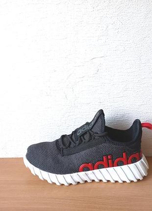 Классные кроссовки adidas 35,5 р. стелька 22,7 см.