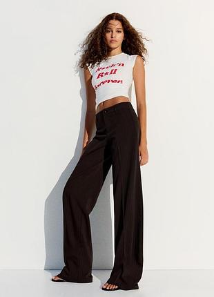 Трендовые классические брюки палаццо в тонкую полоску bershka