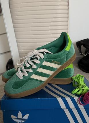 Gazelle adidas зелені велюр