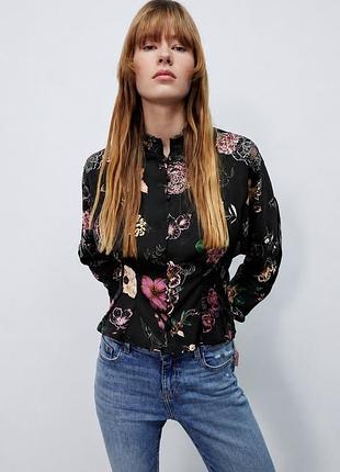 Блузка топ в азійському стилі атласна блуза квітковий принт zara xl l