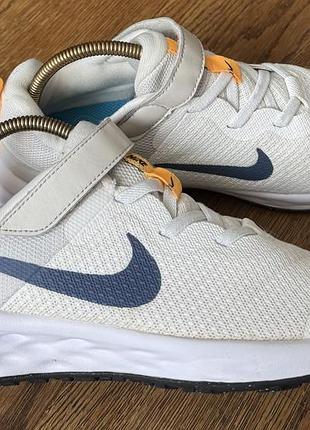 Nike кросівки р.35 (22 см)