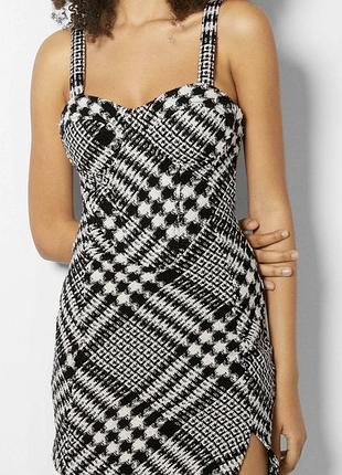 Коротка сукня сарафан bershka